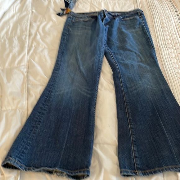 Citizens of humanity, Ingrid style, low waist flare, jeans, waist, 32 - Picture 1 of 8